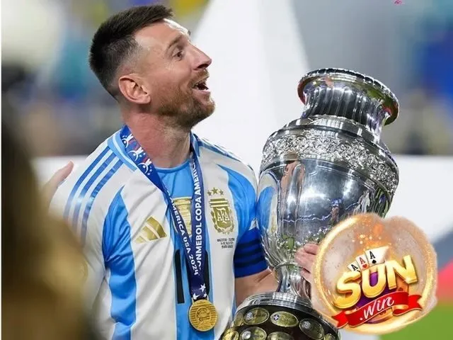 Lionel Messi cầu thủ xuất sắc nhất